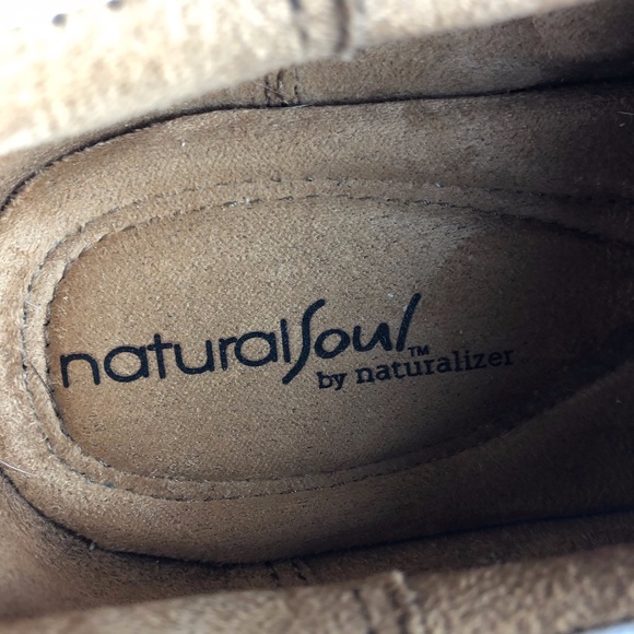 NATURAL SOUL by NATURALIZER White Slip On Sneakers - Picture 8 of 9